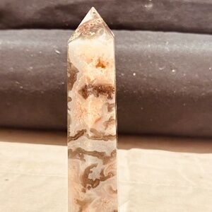 Moss Agate Tower with Carnelian & Chalcedony inclusions & Small Druzy Pocket